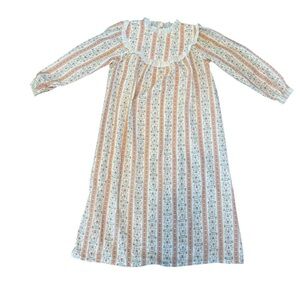 Girls vintage Lanz of Salzburg nightgown Made in the USA with Love small cottage